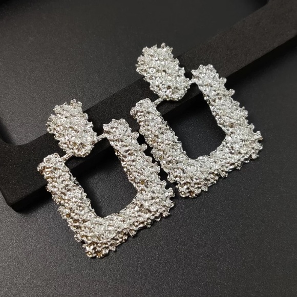 Silver tone statement earrings - Picture 5 of 5